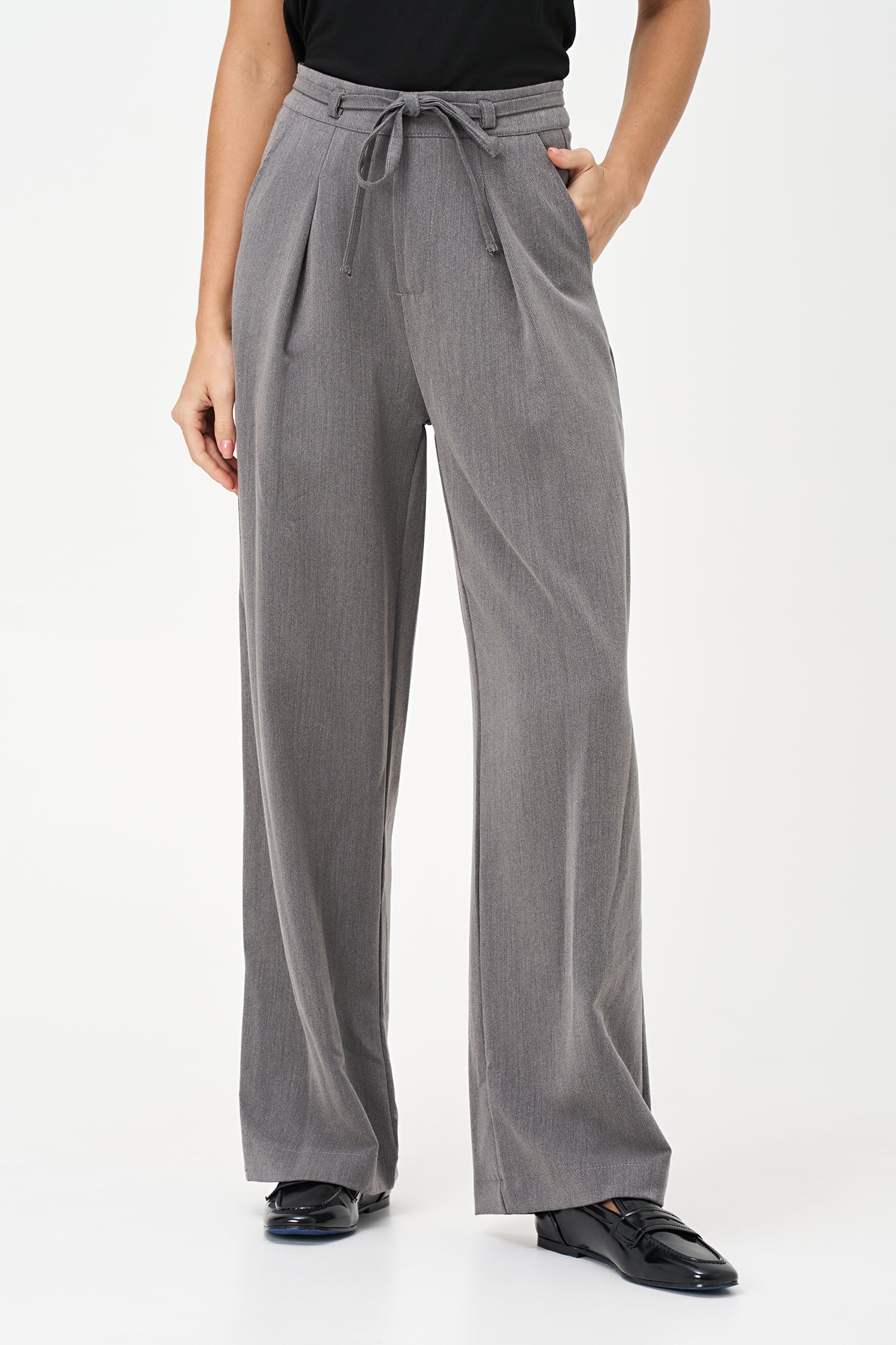 Gray tailored pants with pleated front and adjustable waist tie, crafted from a soft polyester-viscose blend.