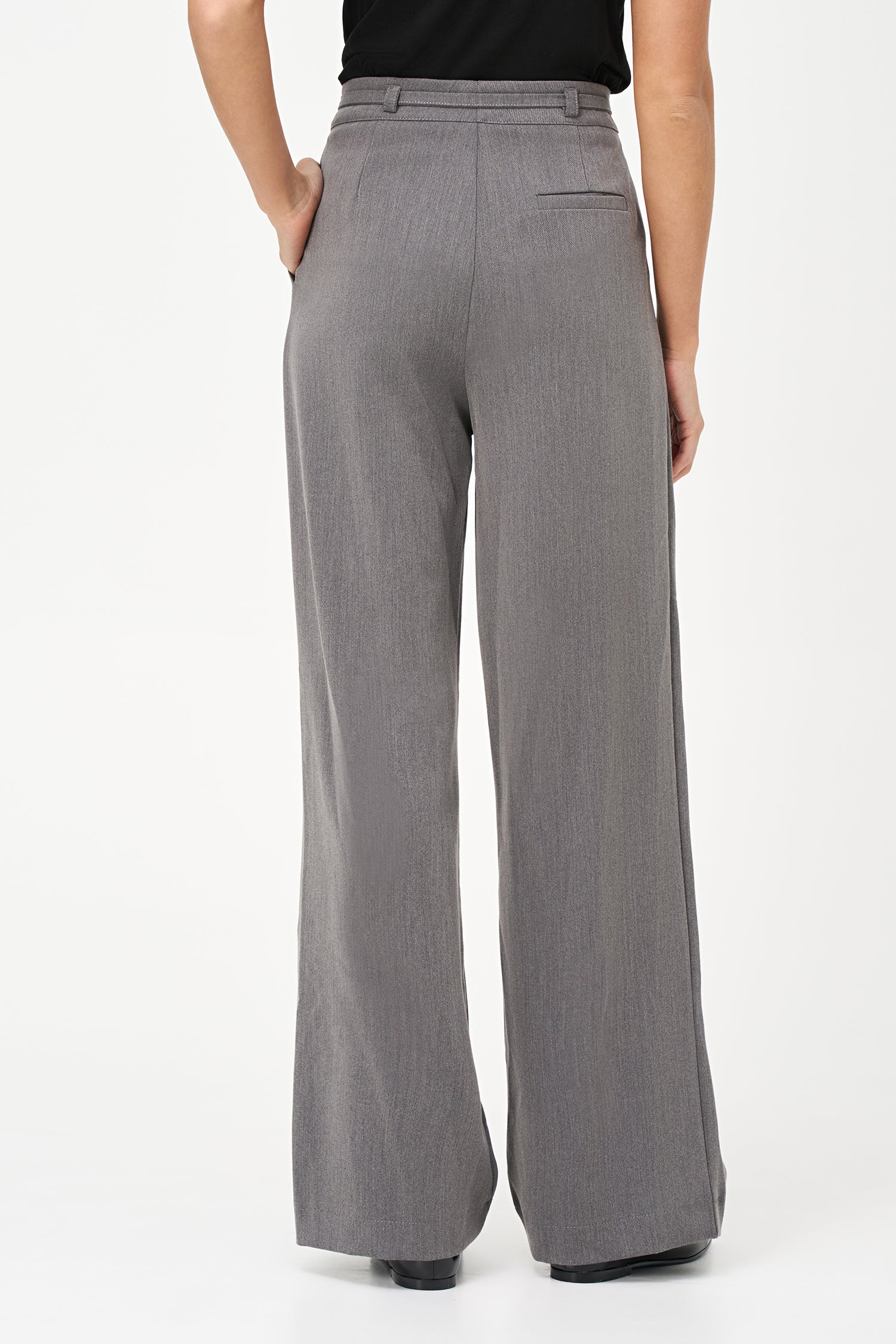 Gray tailored pants with pleated front and adjustable waist tie, crafted from a soft polyester-viscose blend.