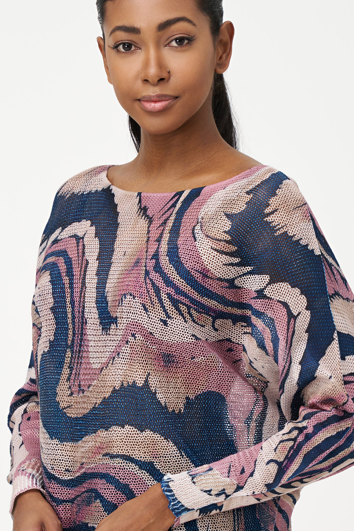 Long sleeve sweater with swirl print, round neckline and relaxed fit in beige, black and blue tones